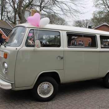 HochzeitsAuto VW T2 Bulli Mieten in Grau Weiss in Gronau