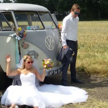 Hochzeitsbulli mieten Volkswagen T1 Weiss hell Grau in 48619 Heek