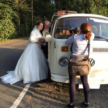 Hochzeitsbus VW T2 Bulli Mieten in komplett Weiss in Münsterland in 26121 Oldenburg