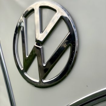 Das Schöne Volkswagen Emblem aus Chrom