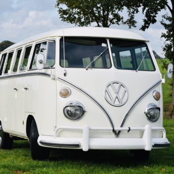 Hippiebus in Weiss hochzeitsauto Kultbus Kult Bulli